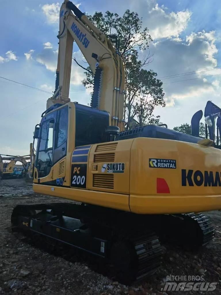 Komatsu 200-8 Bageri guseničari