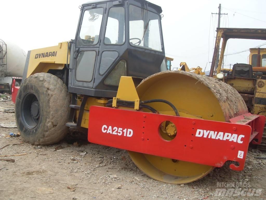 Dynapac CA 251 D Valjci sa jednim bubnjem