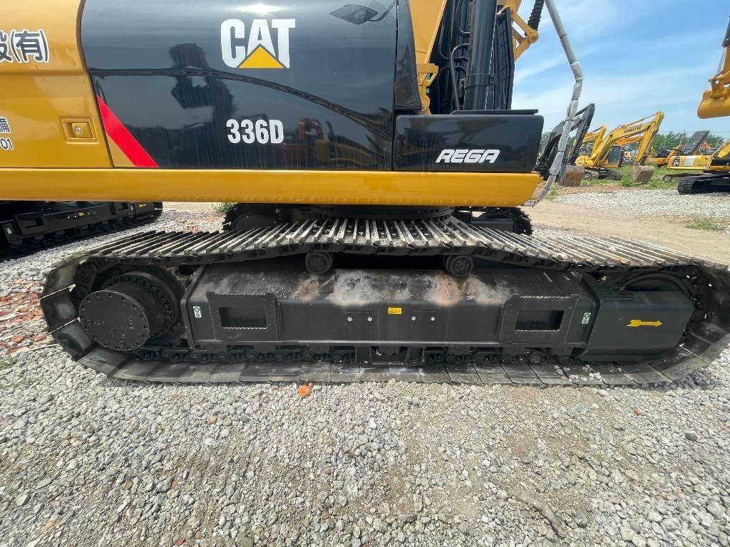 CAT 336D2 Bageri guseničari
