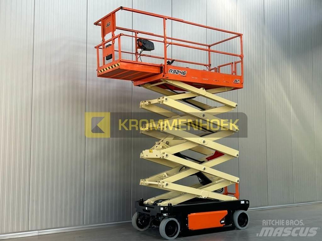 JLG R 3246 Makazaste platforme