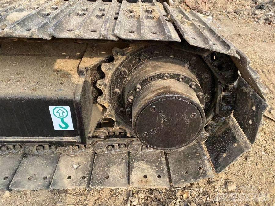 Hitachi EX75 Bageri guseničari