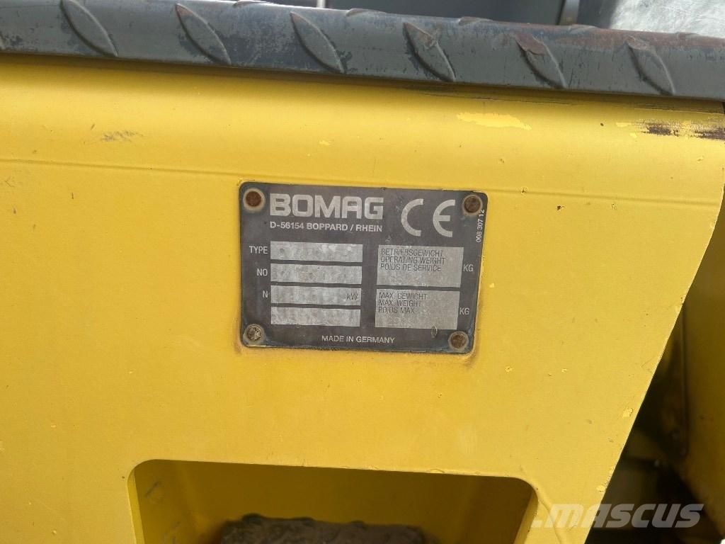 Bomag BW 120 AC-3 Valjci sa duplim bubnjem