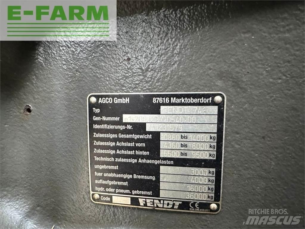 Fendt 720 Vario Traktori
