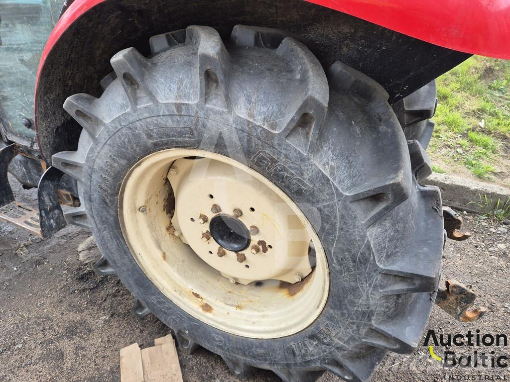 Branson 5820 CX Traktori