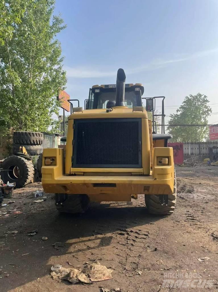CAT 966 Bageri točkaši