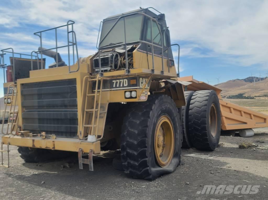 CAT 777 D Zglobni damperi
