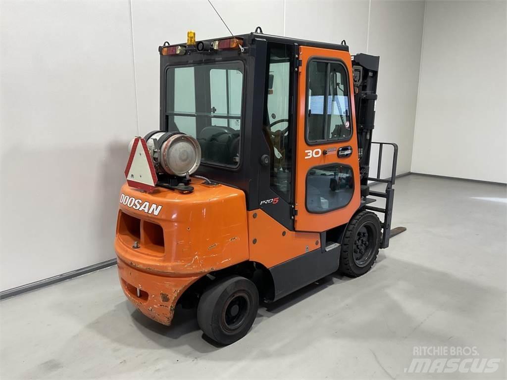 Doosan G30E-5 Plinski viljuškari