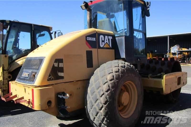 CAT CP533E Kombinovani valjci