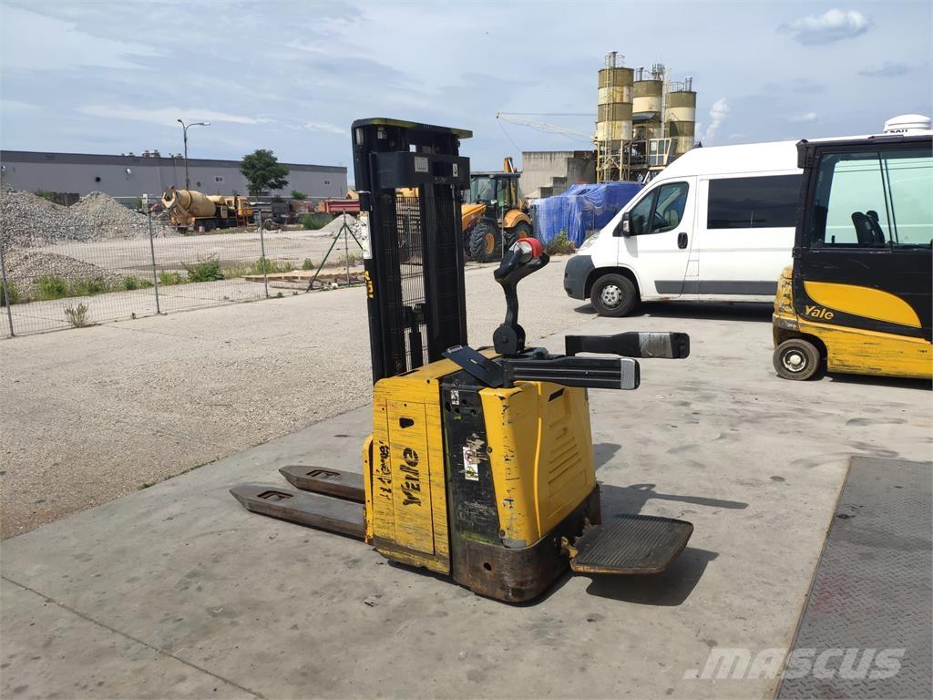 Yale MS15X IL Samopogonski ručni viljuškari
