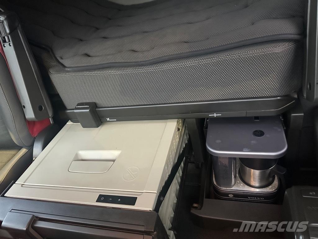 Volvo FH 500 8X4*4 Rol kiper kamioni sa kukom za podizanje tereta