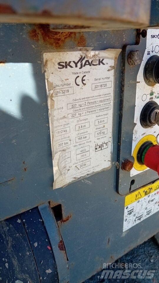 SkyJack SJ 3219 Makazaste platforme