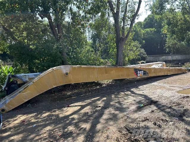 CAT 320 C Polovni amfibijski bageri