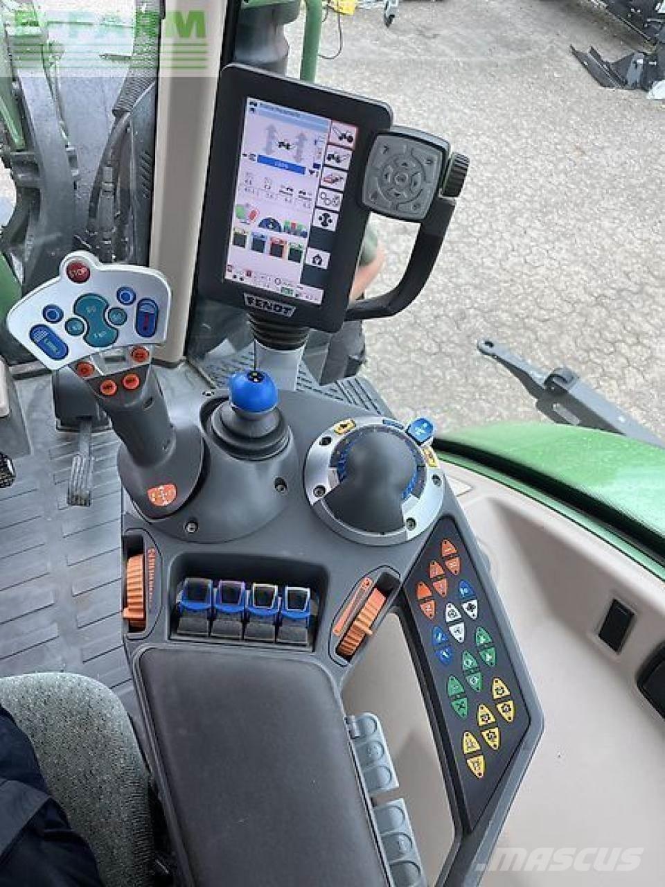 Fendt 716 vario s4 Traktori