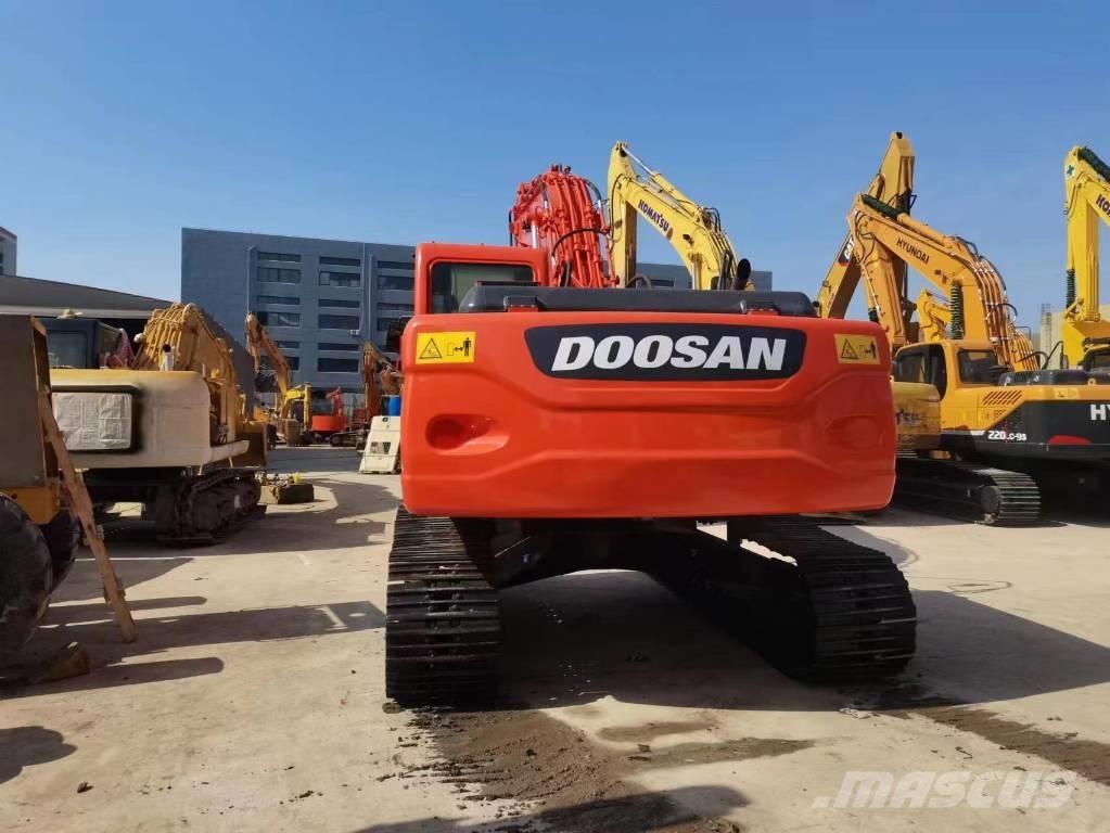 Doosan DX 225 Bageri guseničari
