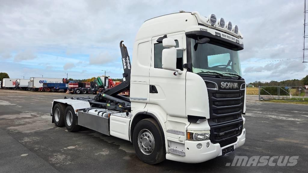 Scania R520 6X4 Rol kiper kamioni sa kukom za podizanje tereta