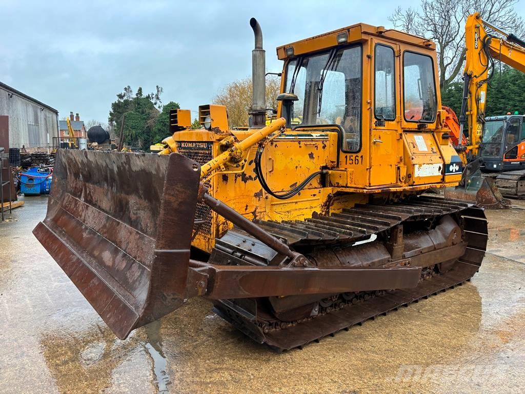 Komatsu D 41 P-3 Buldožeri guseničari