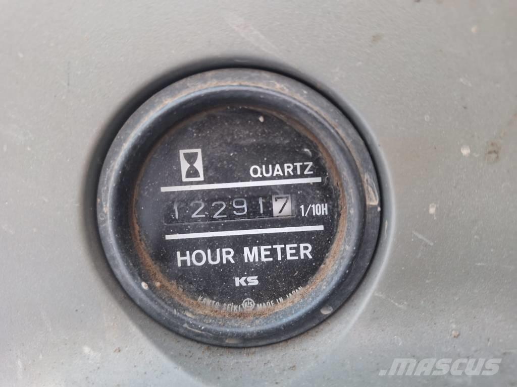 Kobelco SK135SRLC Bageri guseničari