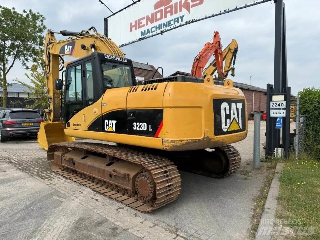 CAT 323DL (320DL) Bageri guseničari