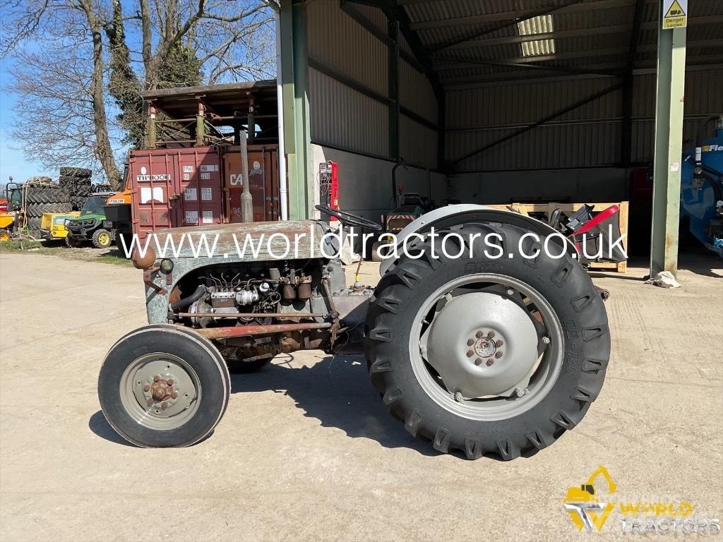 Ferguson TRACTOR Traktori