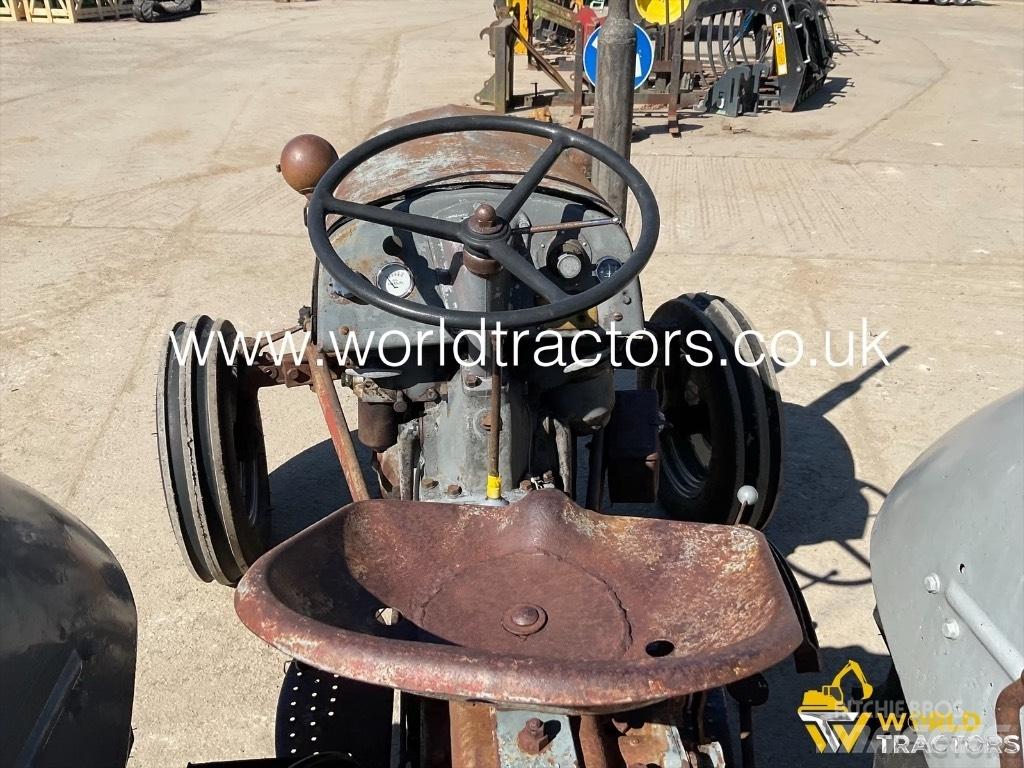 Ferguson TRACTOR Traktori