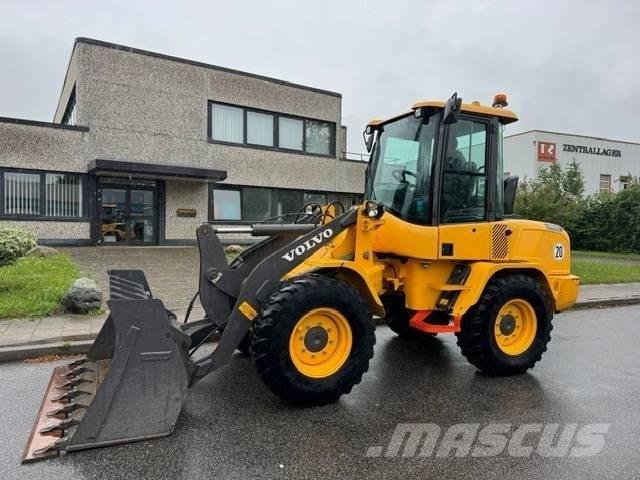 Volvo L 30 G Utovarivači na točkove