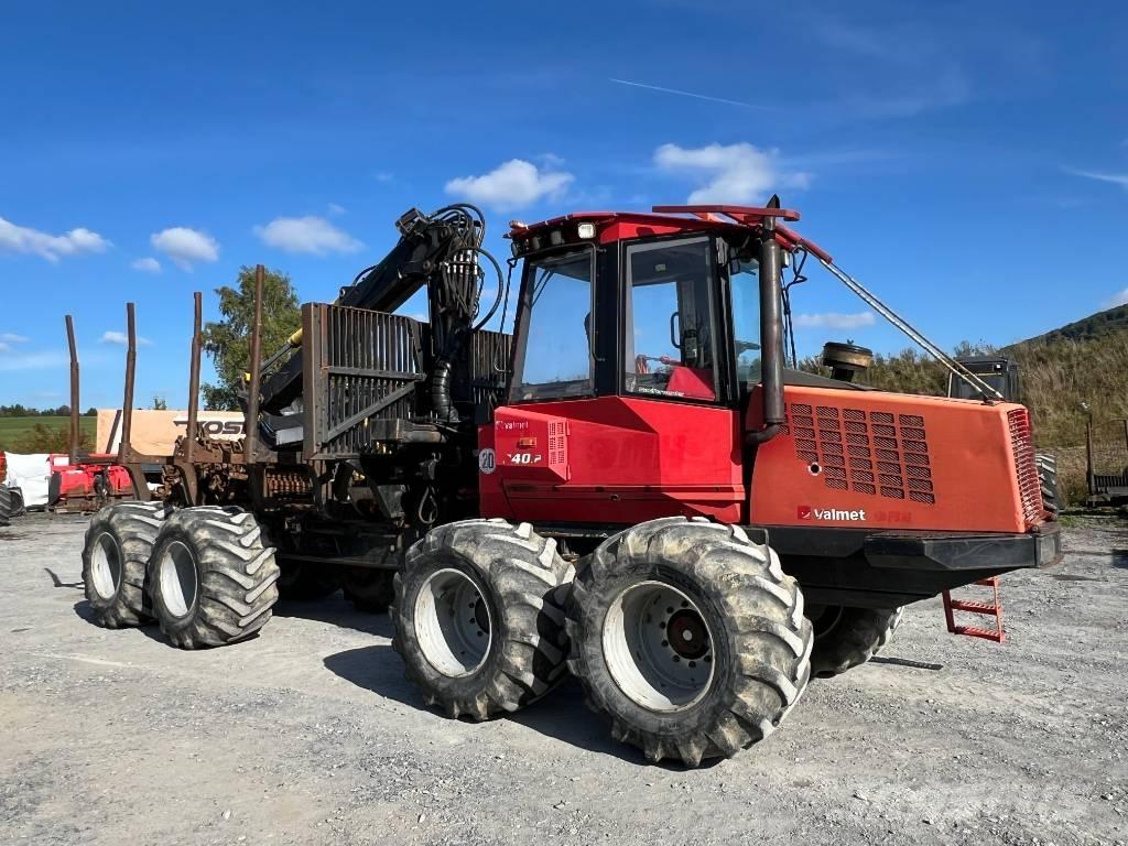 Valmet 840.2 Forvarderi