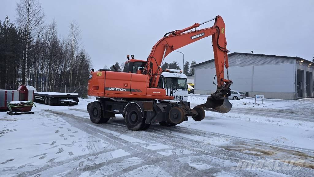 Doosan DX 170 W Bageri točkaši