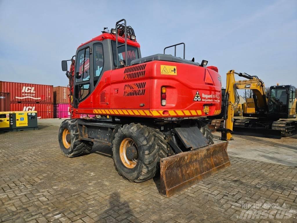 Doosan DX 140 W-3 Bageri točkaši