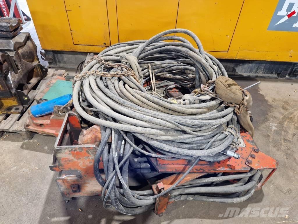  PTC 2313 Hidraulični čekići za nabijanje stubova