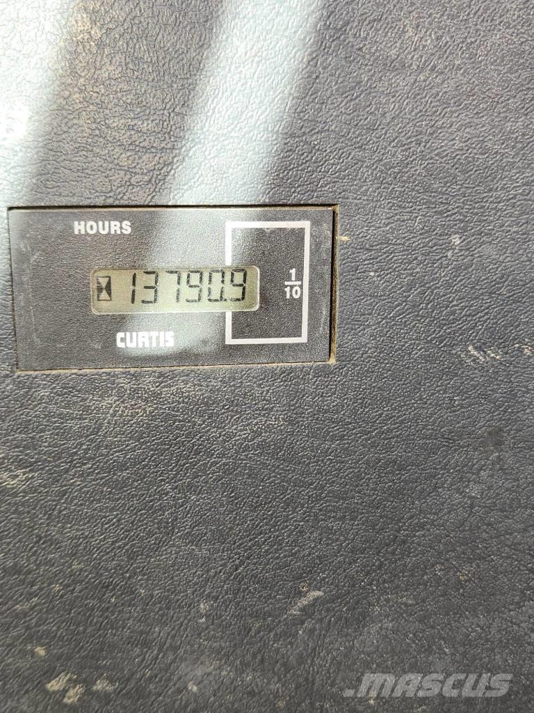 Hyundai Robex 300 LC Bageri guseničari