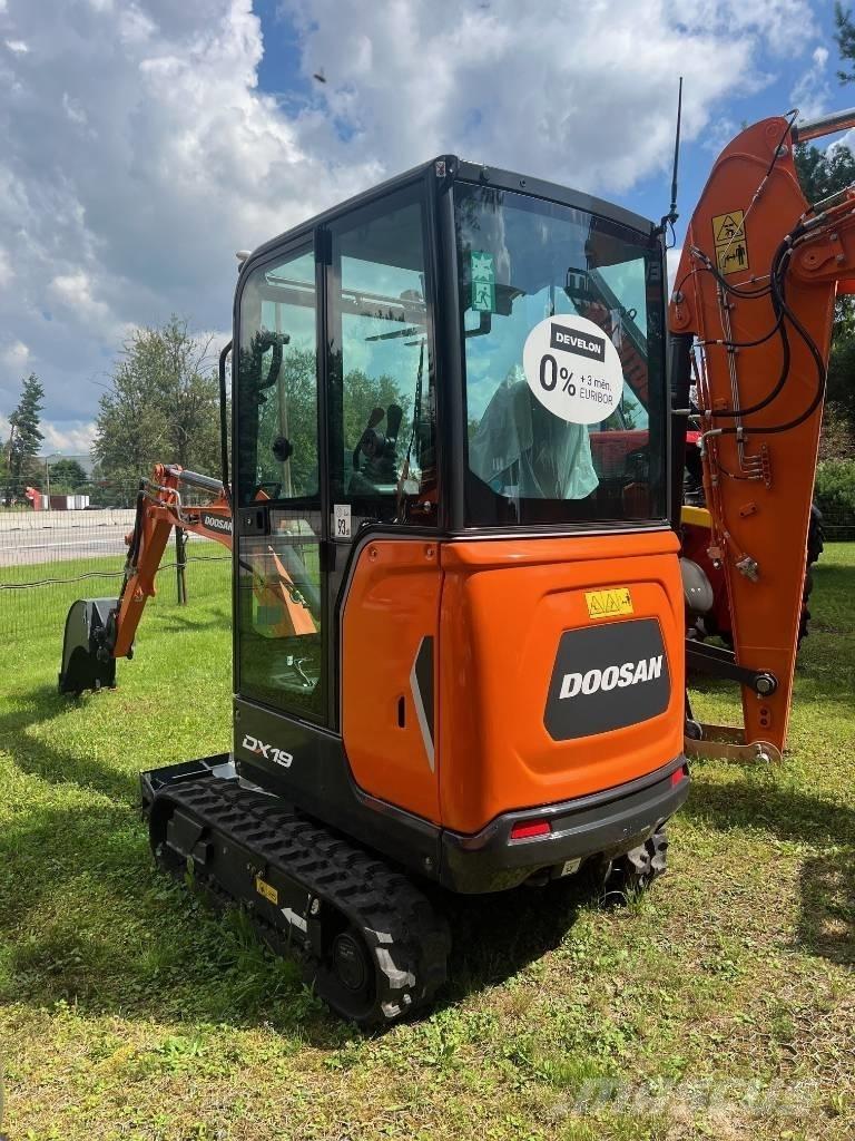 Doosan DX 19 Bageri guseničari