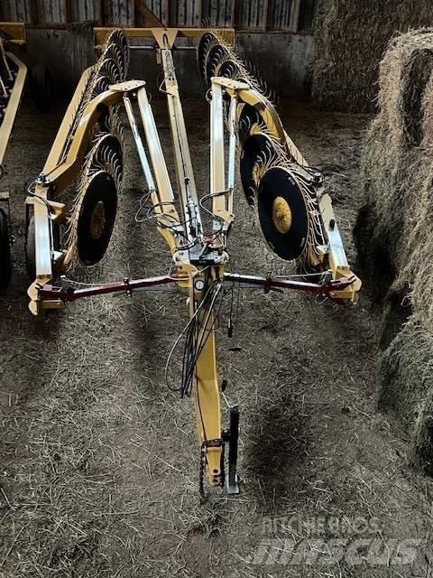 Vermeer VR1428 Okretači i sakupljači sena