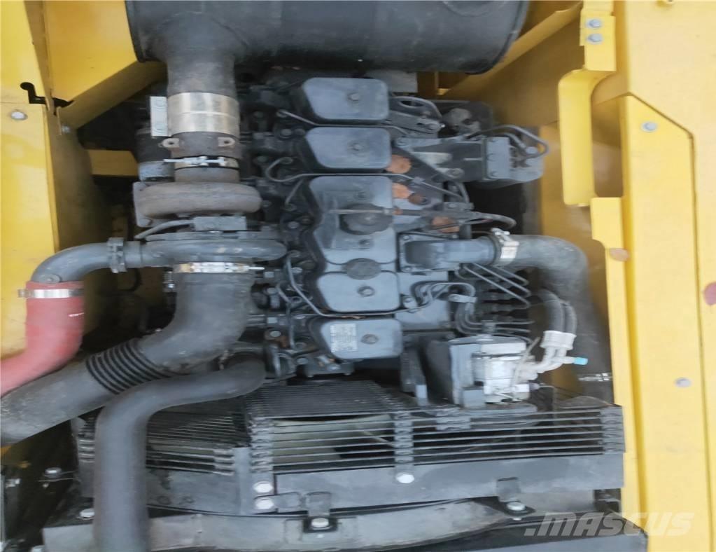 Komatsu PC200-7 Bageri guseničari
