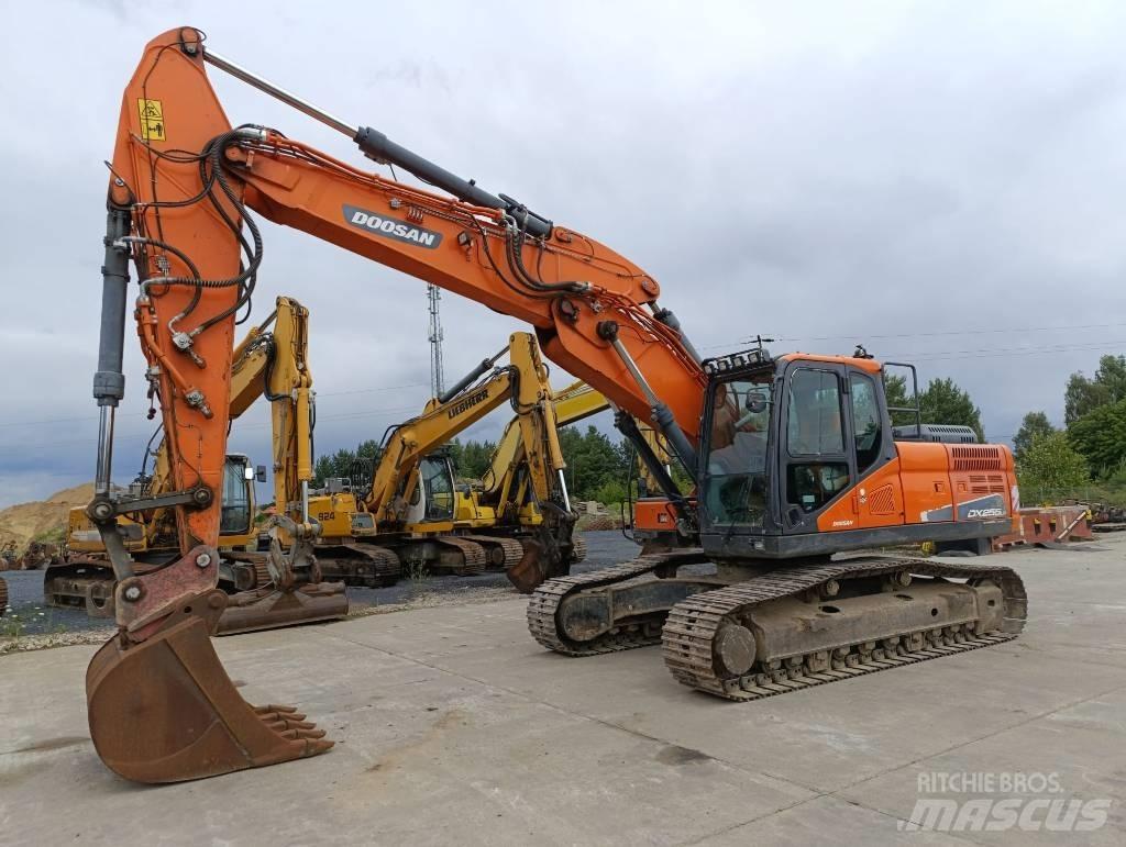 Doosan DX 255 LC-5 Bageri guseničari