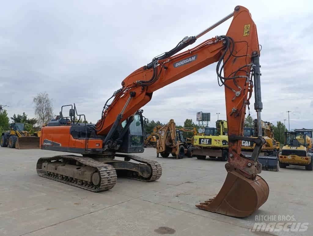 Doosan DX 255 LC-5 Bageri guseničari