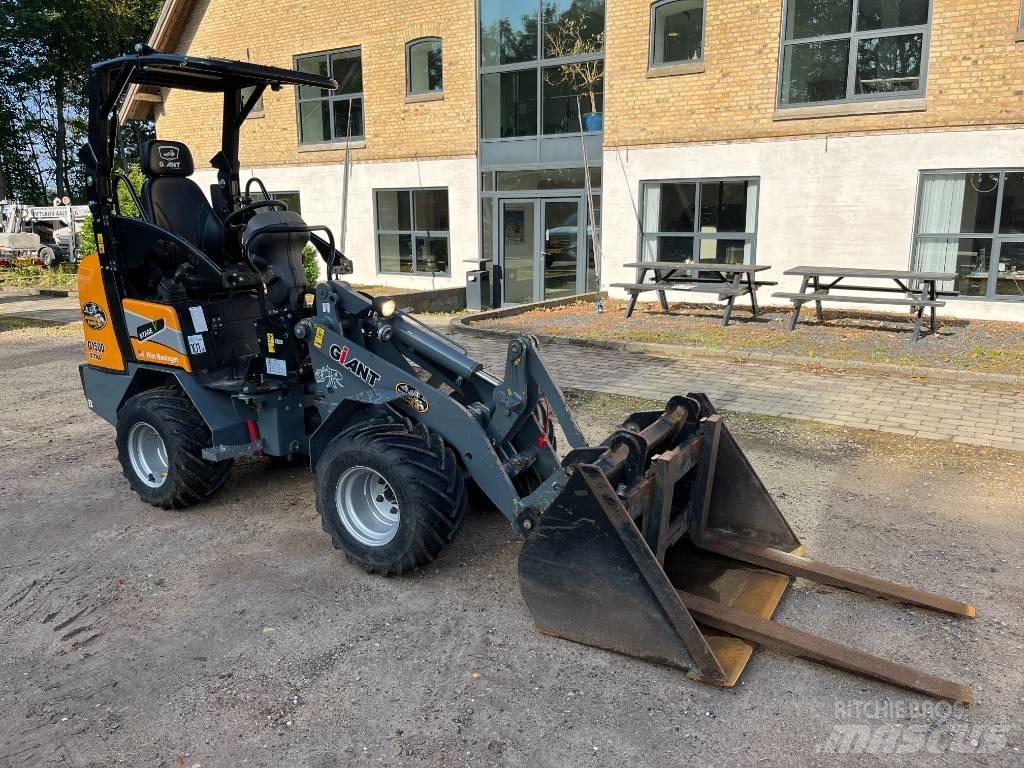 GiANT G 1500 X-tra Mini utovarivači