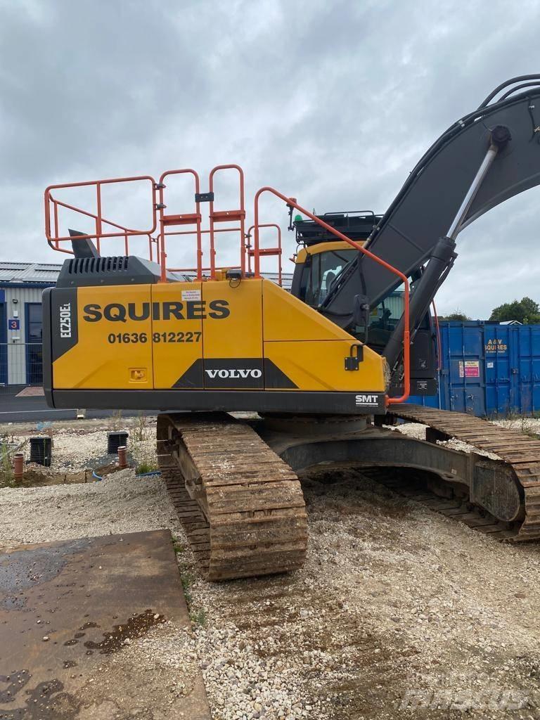 Volvo EC250 E L Bageri guseničari