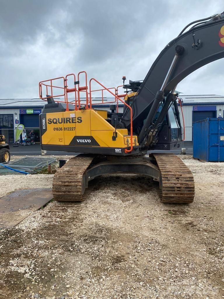 Volvo EC250 E L Bageri guseničari