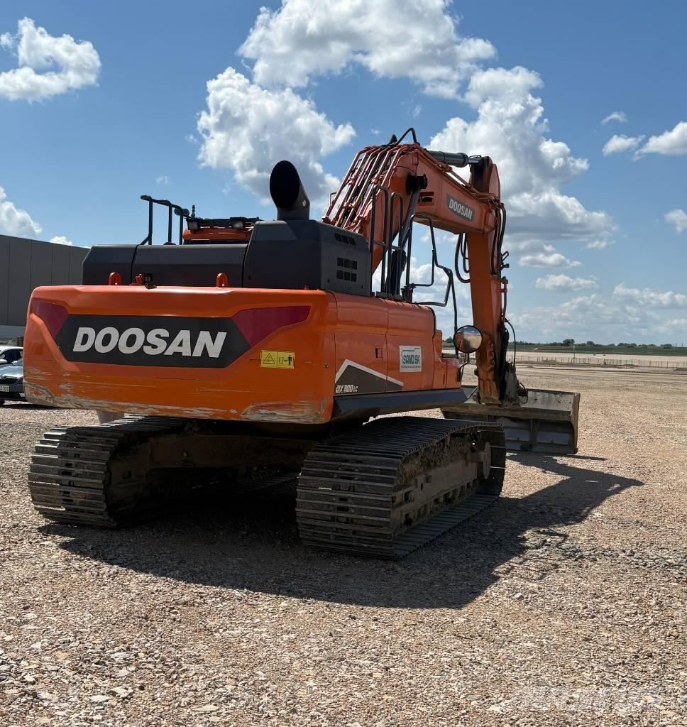Doosan DX 300 LC-5 Bageri guseničari