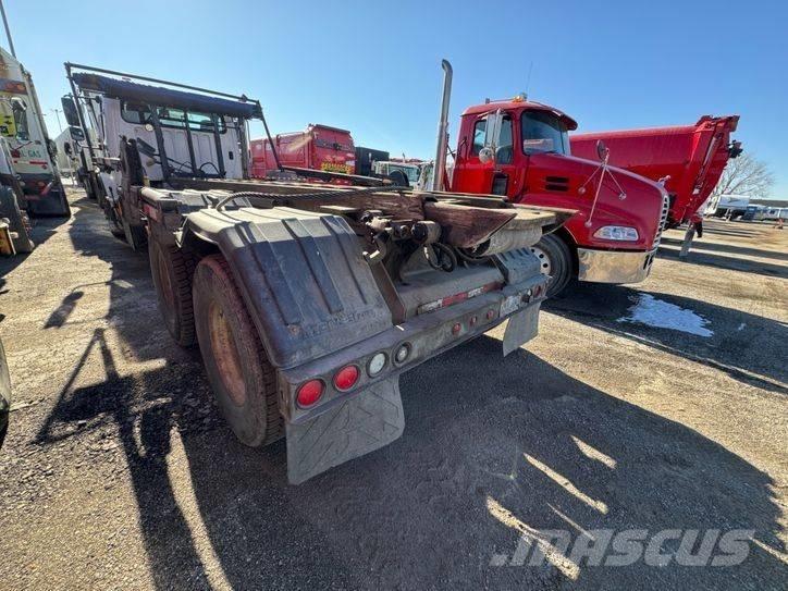 Freightliner M2 Kamioni za podizanje kablova