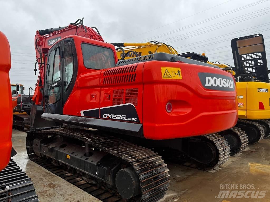 Doosan DX 225 LC-9 Bageri guseničari
