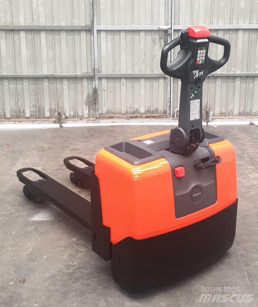 BT LWE 130 Minimover Nisko podizni električni viljuškar