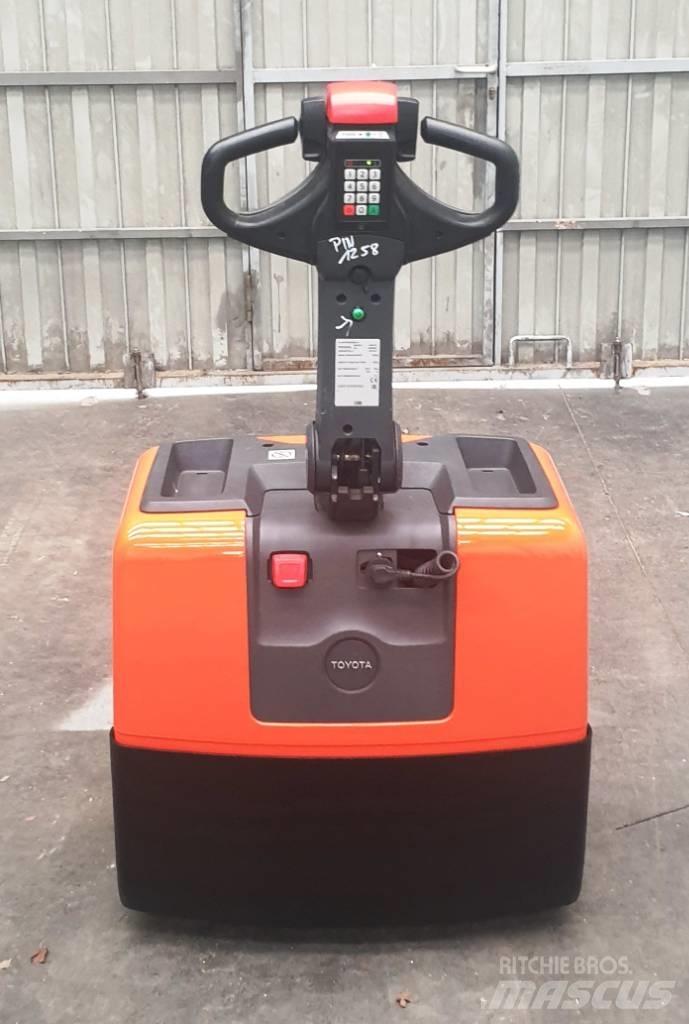 BT LWE 130 Minimover Nisko podizni električni viljuškar