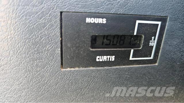 Hyundai Robex 300 LC Bageri guseničari