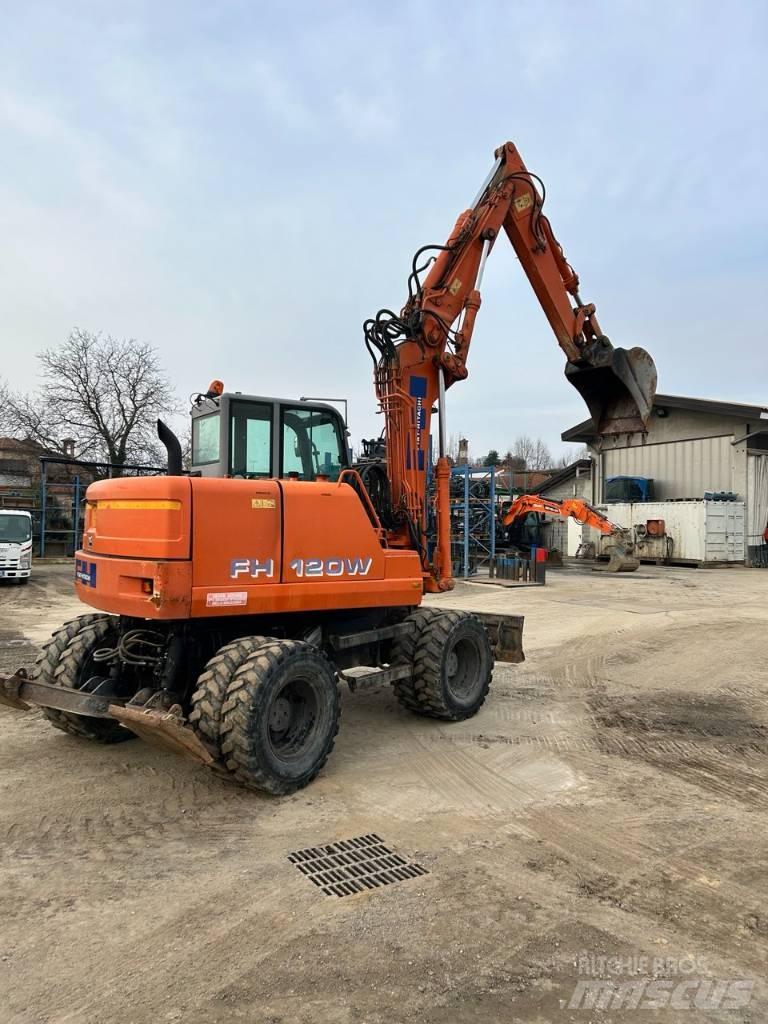 Fiat-Hitachi fh 120 Bageri točkaši