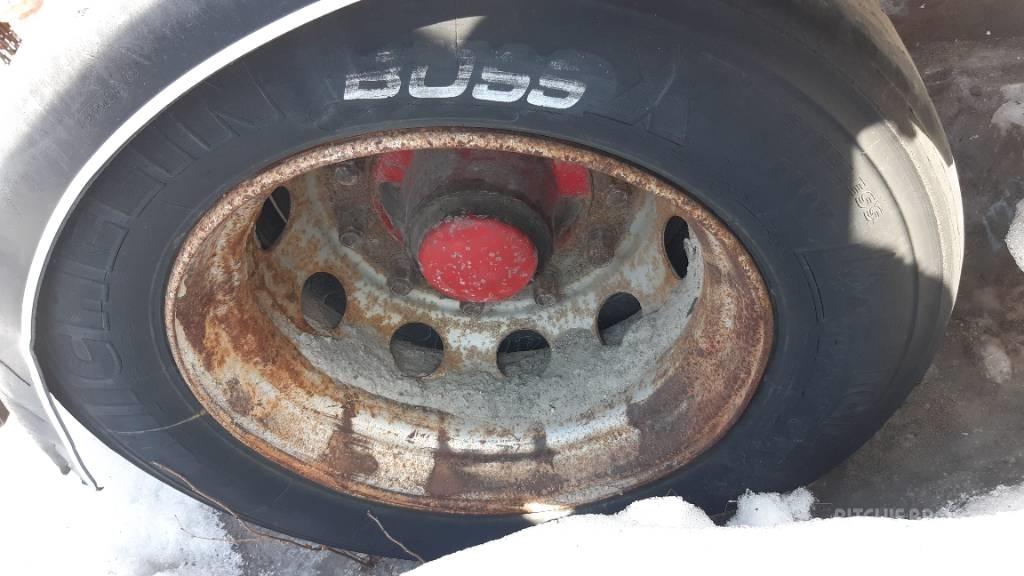 Sisu akseli Osovine