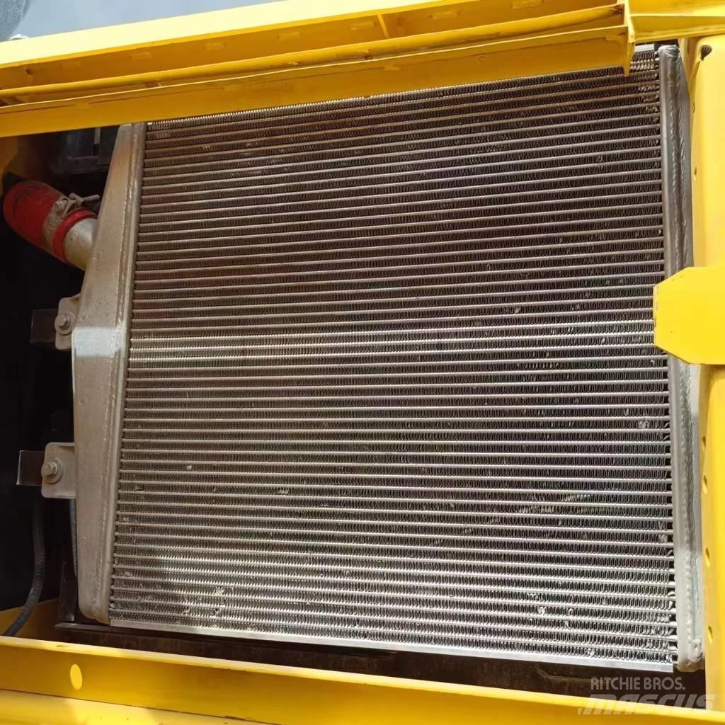 Komatsu PC 450 Bageri guseničari