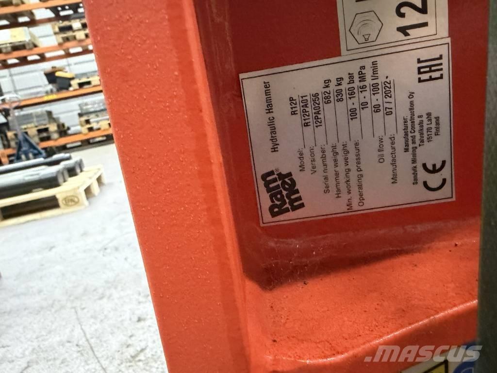 Rammer R12P Čekići