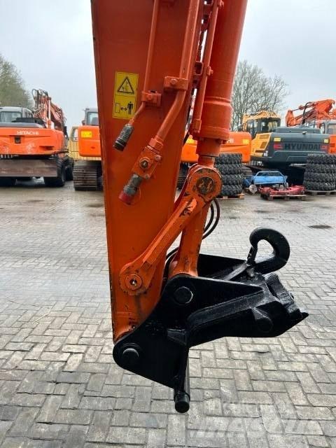 Hitachi ZX140W-5B Bageri točkaši