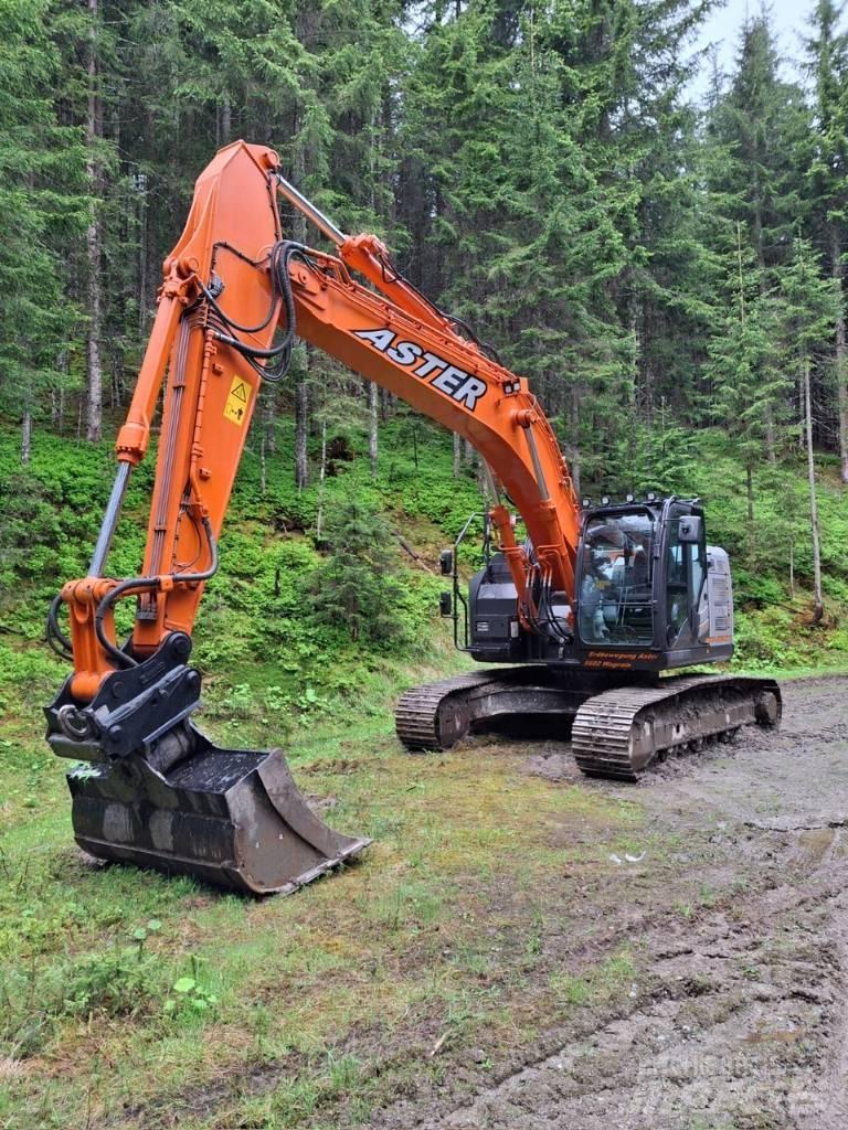Hitachi ZX 225 US LC Bageri guseničari